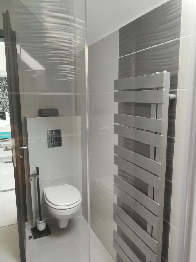 Aqua Solar Apartmanhaz Miskolc Eksteriør bilde