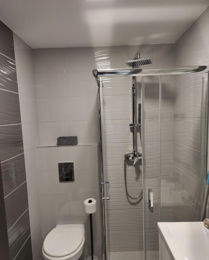 Aqua Solar Apartmanhaz Miskolc Eksteriør bilde