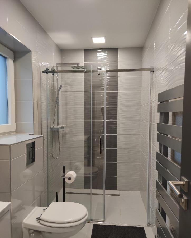 Aqua Solar Apartmanhaz Miskolc Eksteriør bilde